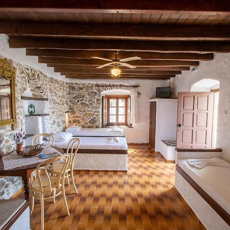 Villa Bella Leros 아기아 마리나 외부 사진
