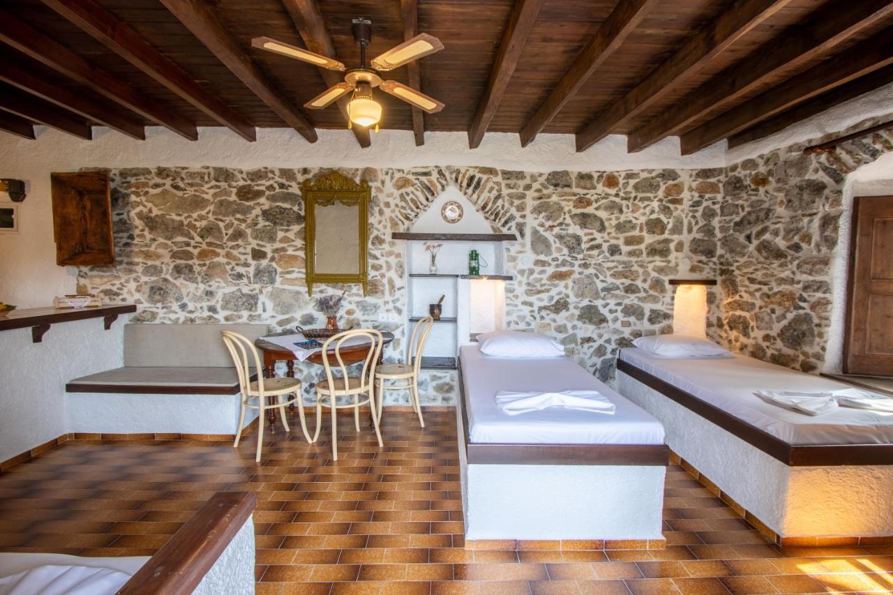 Villa Bella Leros 아기아 마리나 외부 사진